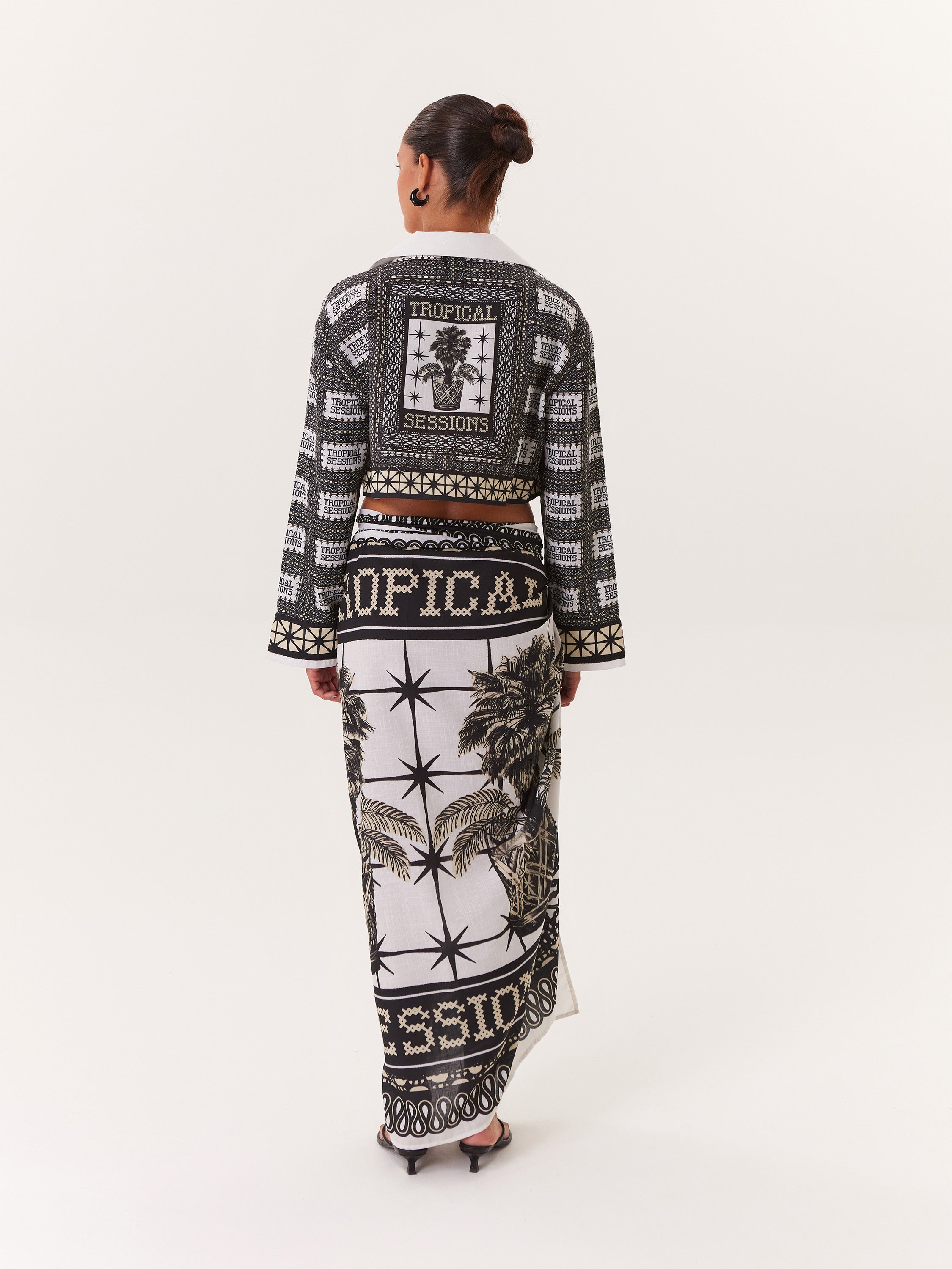 Cropped Blouse Tropical - Negro